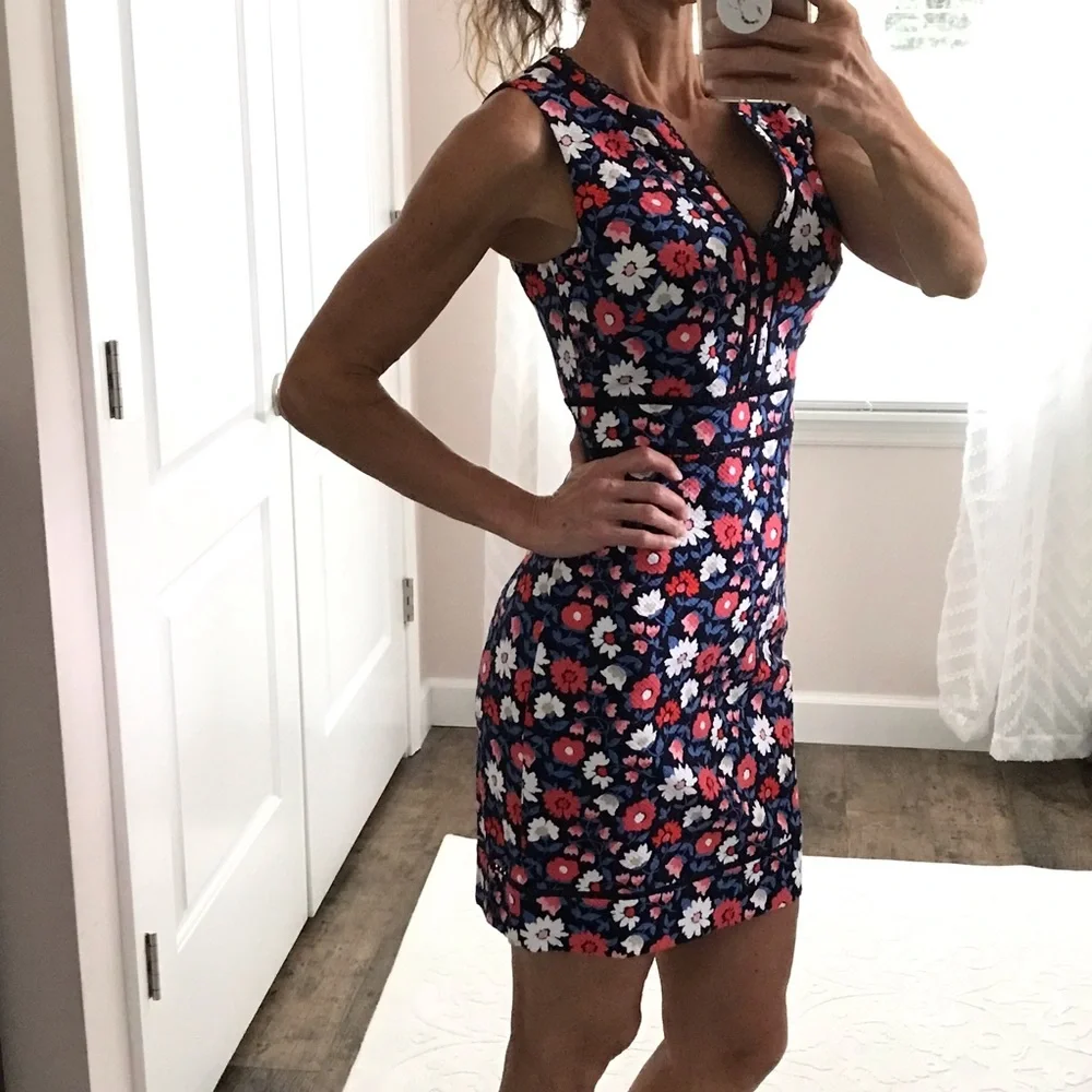 Kate Spade Shore Thing Floral Daisy Jacquard Sheath Dress Size 4 NWT